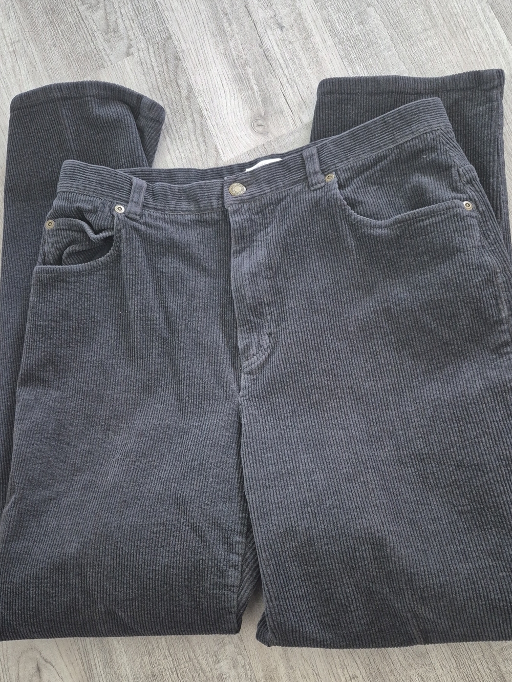 Jones New York Gray Corduroy Straight-Leg Jeans
